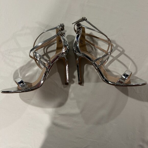 River Island Wide Fit Metallic Cross Strap Barely There Silver EU 41 - Picture 8 of 9